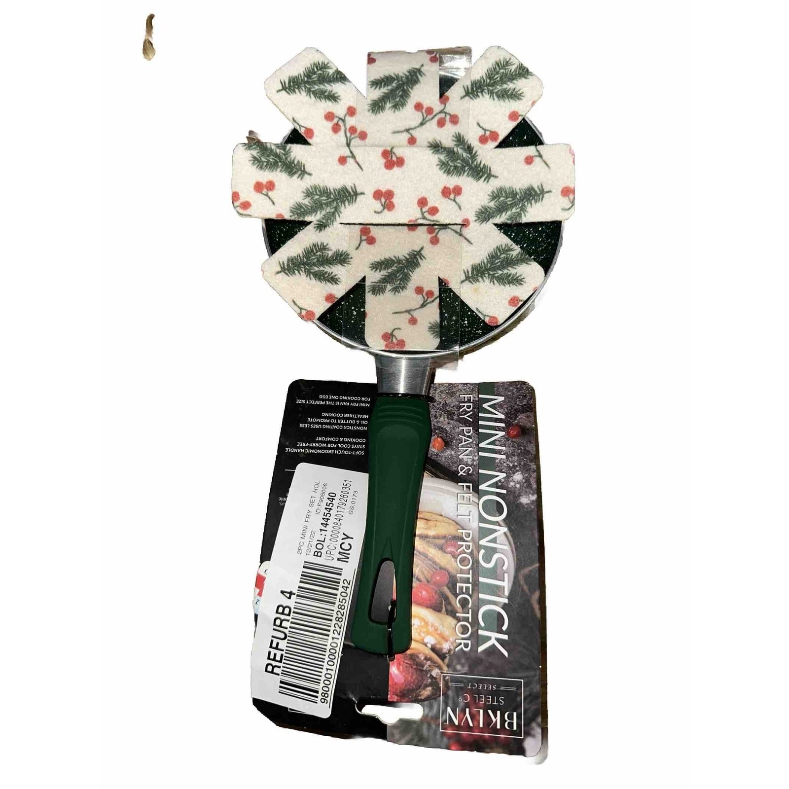 Brooklyn Steel Co. Mini Fry Pan with Felt Set, 2 Piece- Holly Berry-New