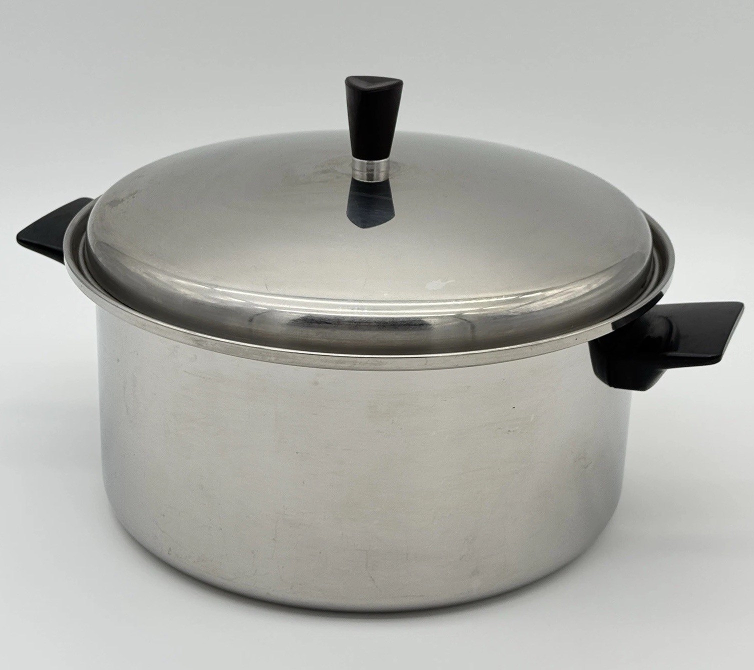 VTG Regal Stockpot 6 Qt 18-8 Stainless Steel 3 Ply with Lid USA