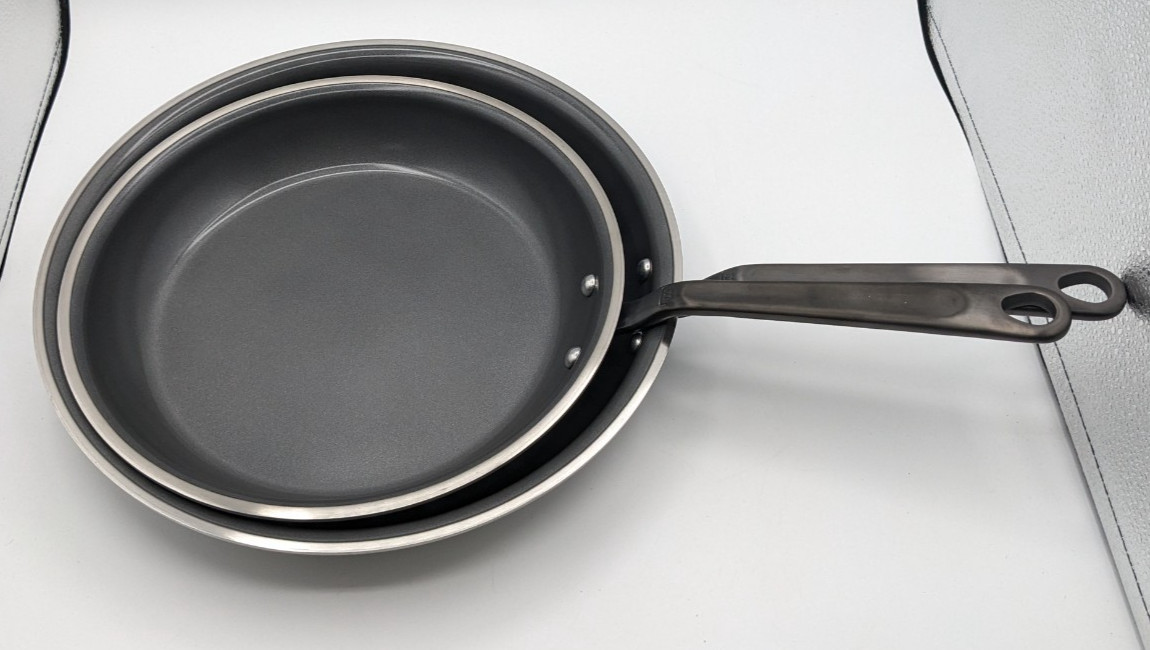 Made In – Cookware 2pc Ceramic Clad Fry Pan Set 10″ & 12″ Nickel/Graphite NOB