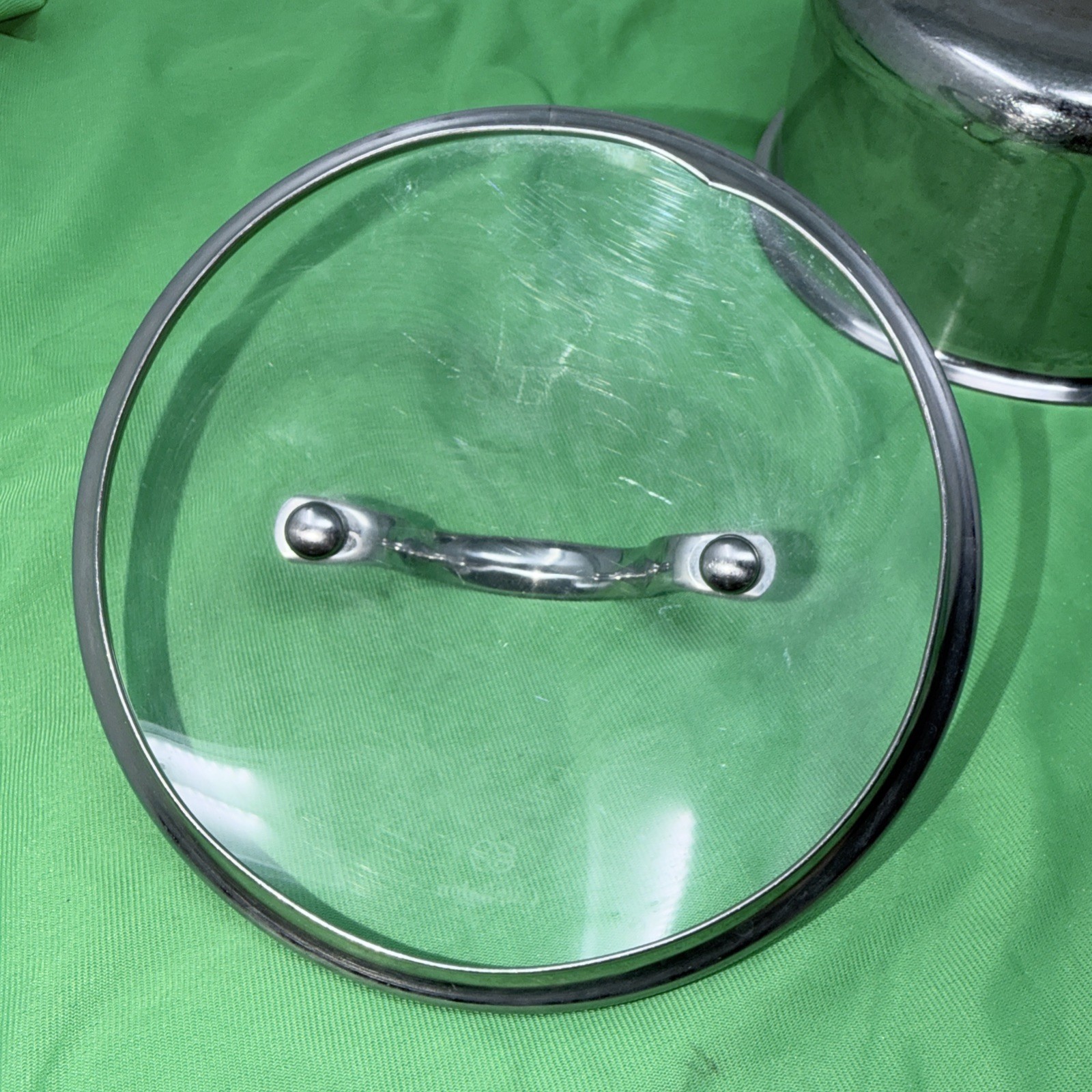 Kitchen Essentials Calphalon Saucepan & Lid 1.5 Qt Model 8701 Stainless Steel