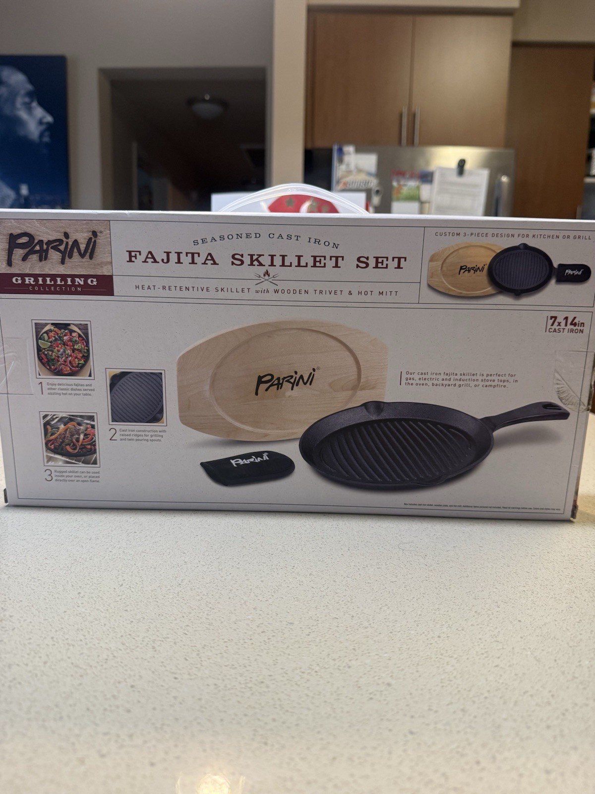 Parini Seasoned Cast Iron Fajita Skillet Set-New in Box