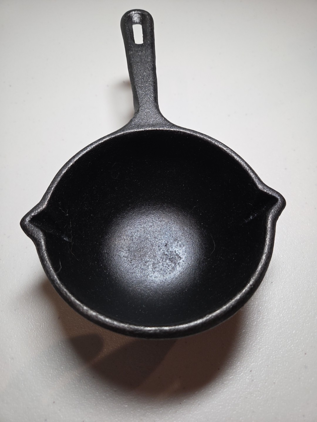Cast Iron Saucepan, Cast Iron Melting Pot, 4.5inch wide 2.5 inch deep