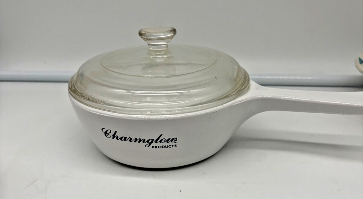 Corning Ware charmglow products P-81-B 1 Pint Sauce Pan Skillet with Lid