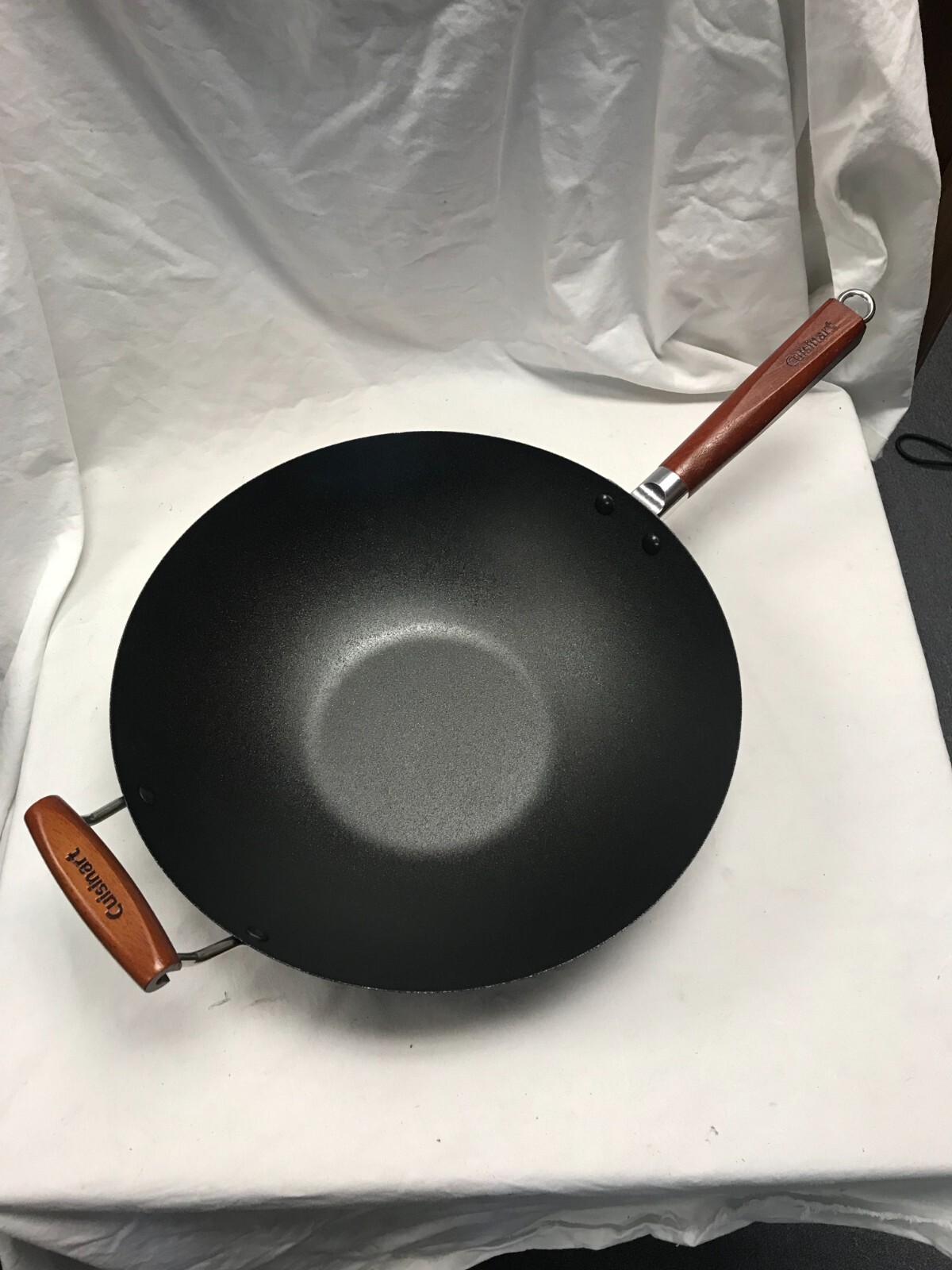 Cuisinart 14″ Pre-Seasoned Wok with Helper Handle