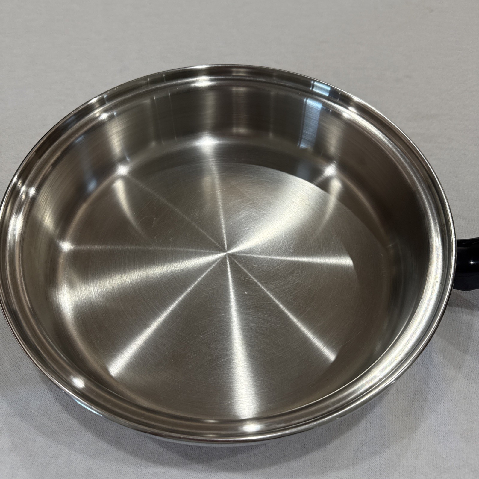 VTG Rainbow Multi-Ply Surgical Stainless Steel 10.5 in Skillet Fry Pan USA 053