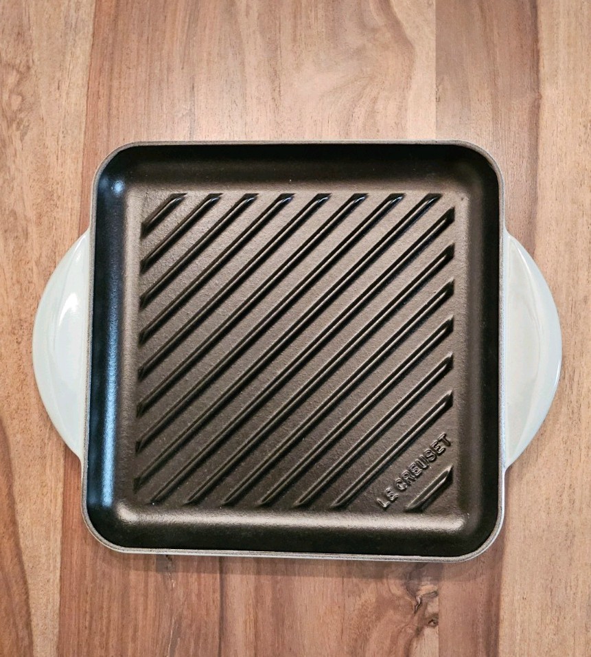 Le Creuset Enameled 9.5 in Cast Iron Square Grill SEA SALT NEW