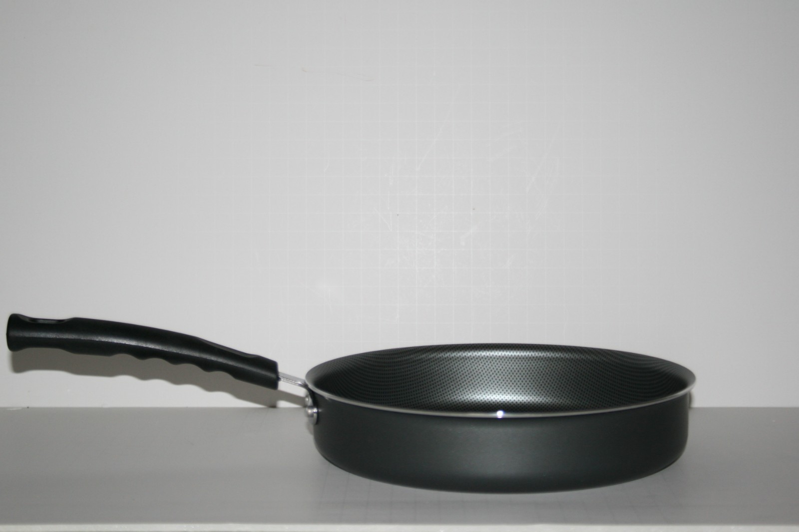 Tramontina Dark Gray Primaware 9 Inch Non Stick Deep Sauté Frying Pan NEW