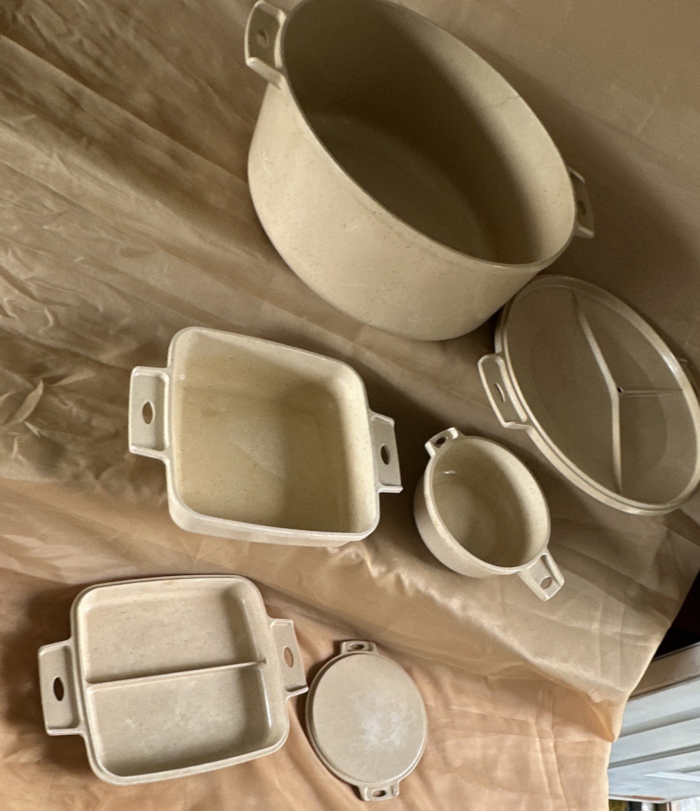 LittonWare Beige Non-Stick Plastic Microwave Bakeware Set 5-Pc 7 qt MPN 39274