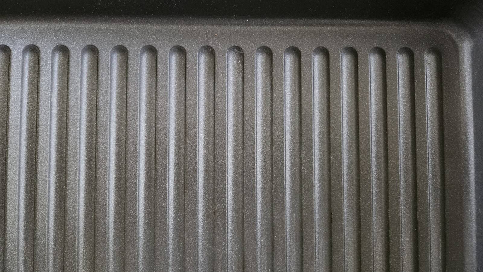 Pampered Chef Double Burner Grill Pan Nonstick with Corner Pour Spout, Used