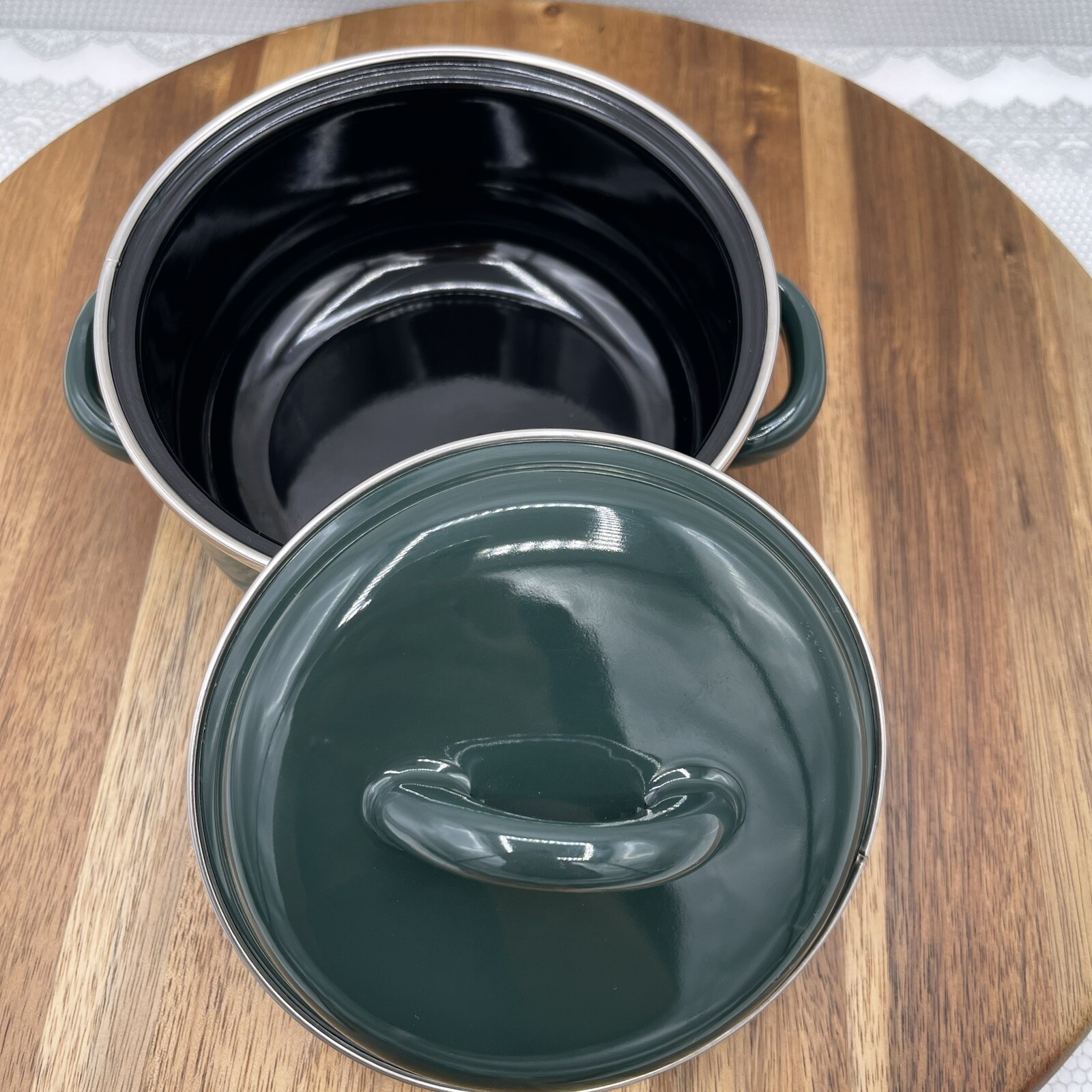 Megaware Green Enamelware Cooking Pot .5 qt w/Lid made in Spain Forest green