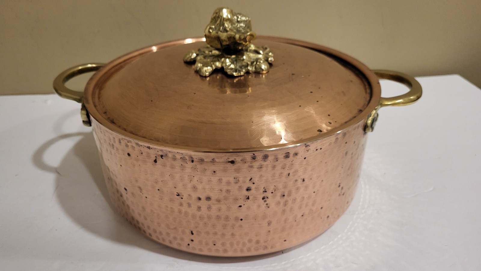COPPER SOLID STOCK POT HAMMERED W/LID ANATOLIACRAFT’s