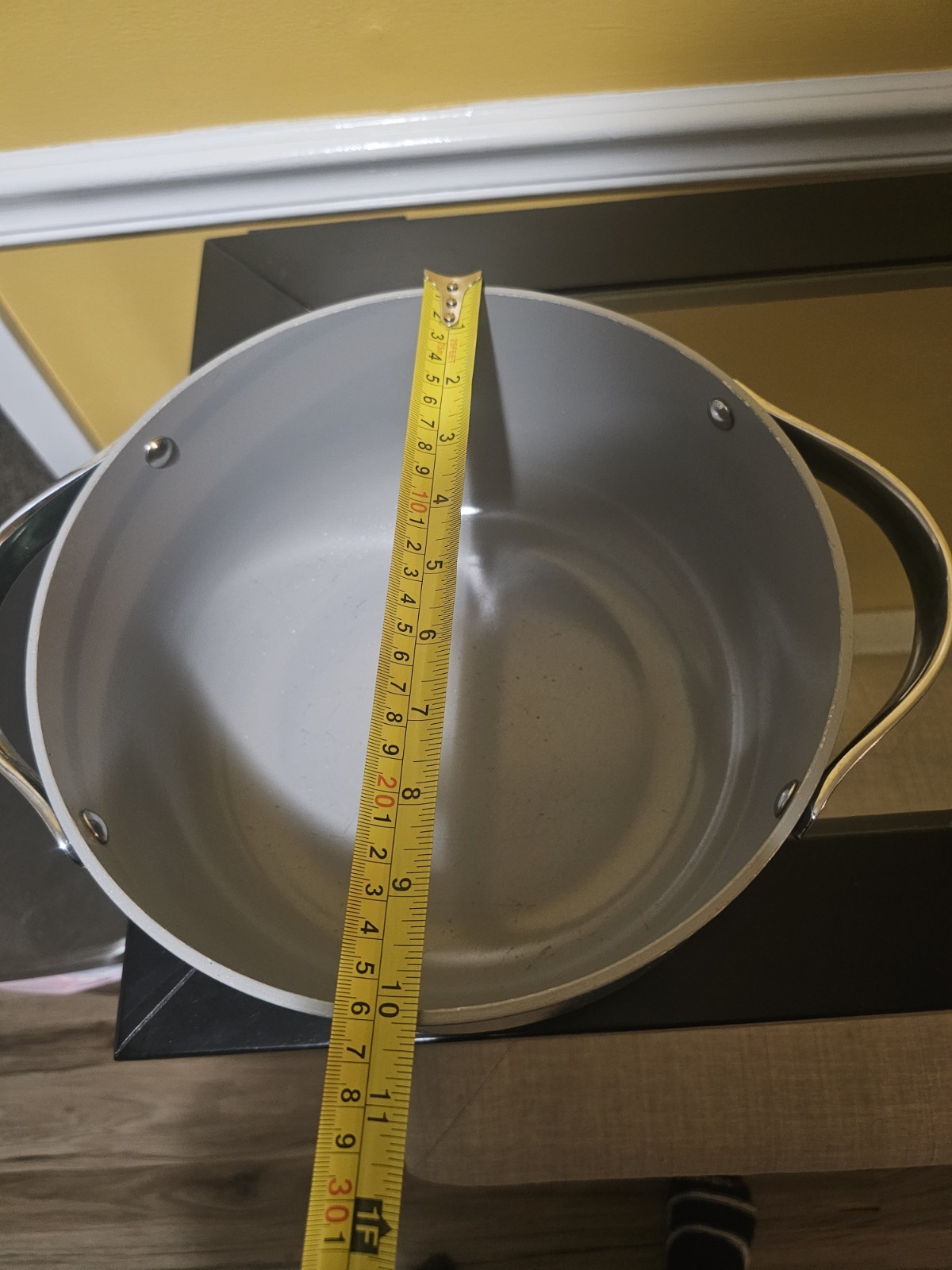 CARAWAY Nonstick Ceramic Sage Green Dutch Oven Pot 6.5 Qt Non Toxic