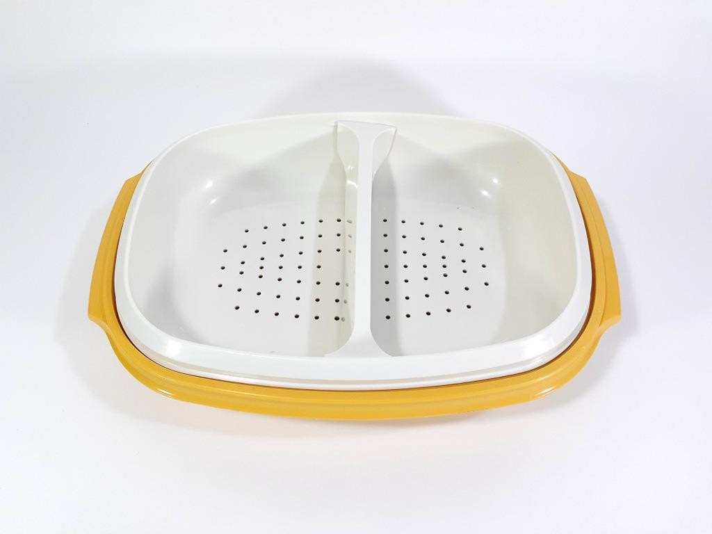 Vintage TUPPERWARE Harvest Gold Retro Microwave Vegetable & Rice Steamer Server