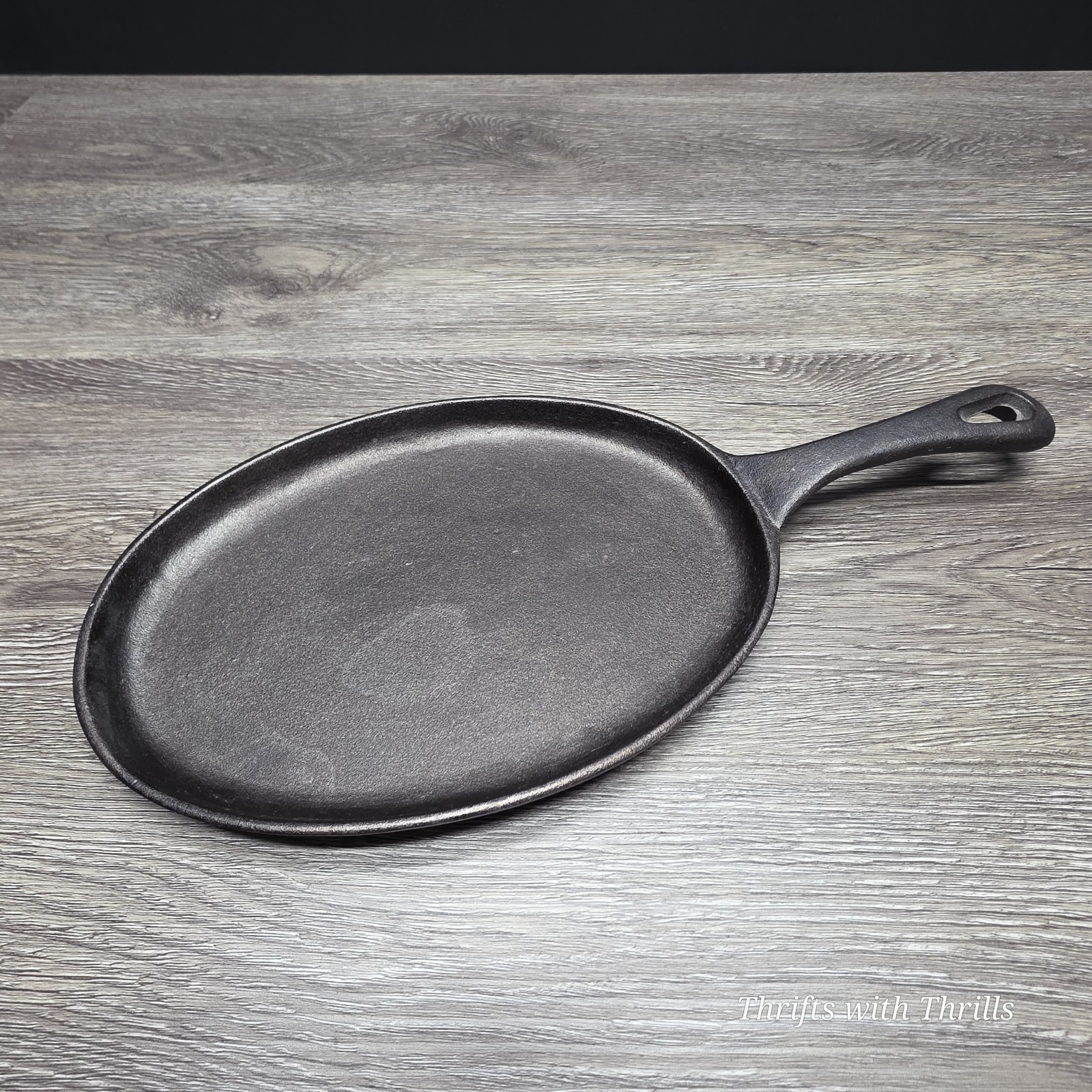 Traditional Castiron Basic Essentials Oval Fajita Skillet – 9″ X 7″ Skillet
