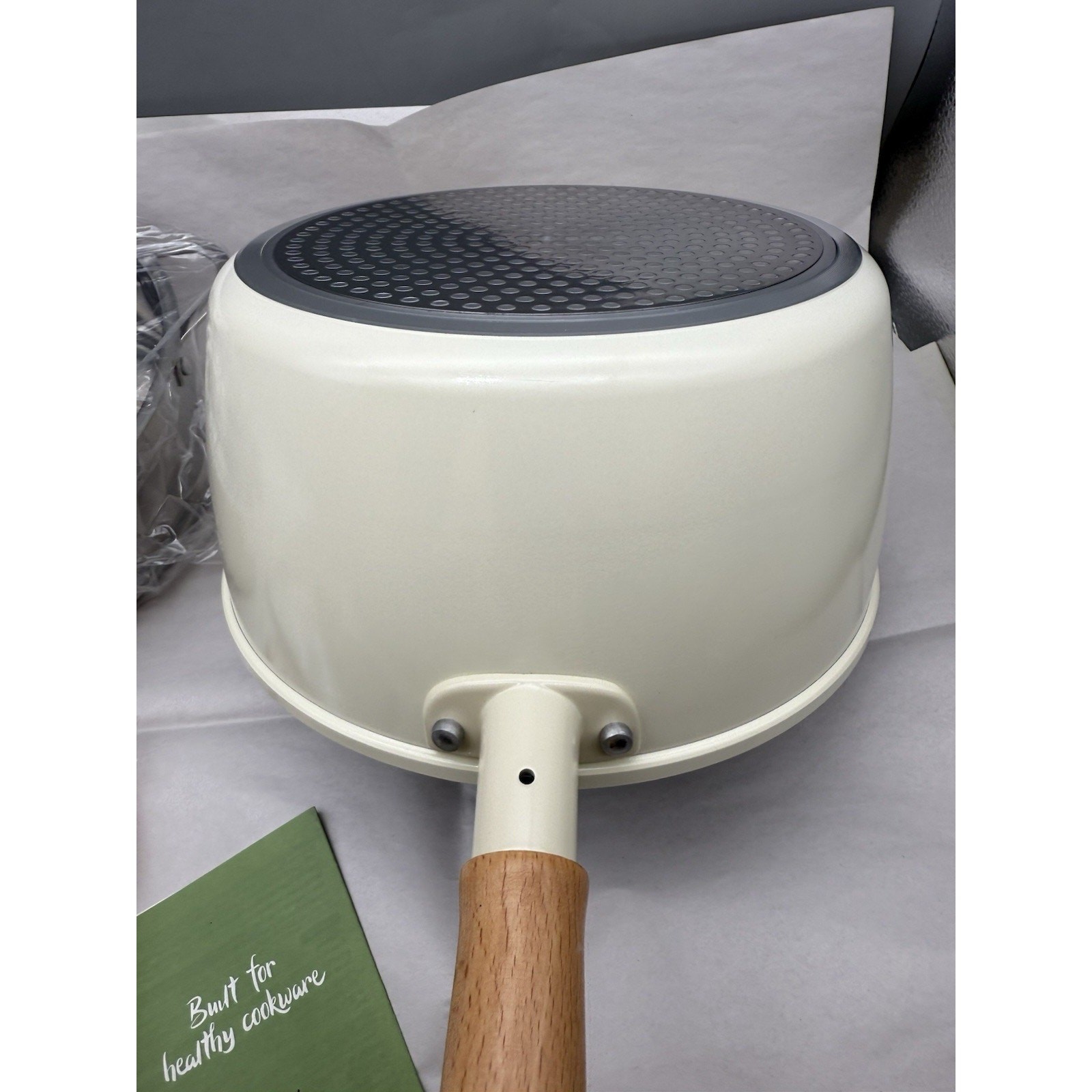 Ceramic Nonstick Sauce Pan, 3 QT Pot with Steamer, Wooden Handle Unused *READ…
