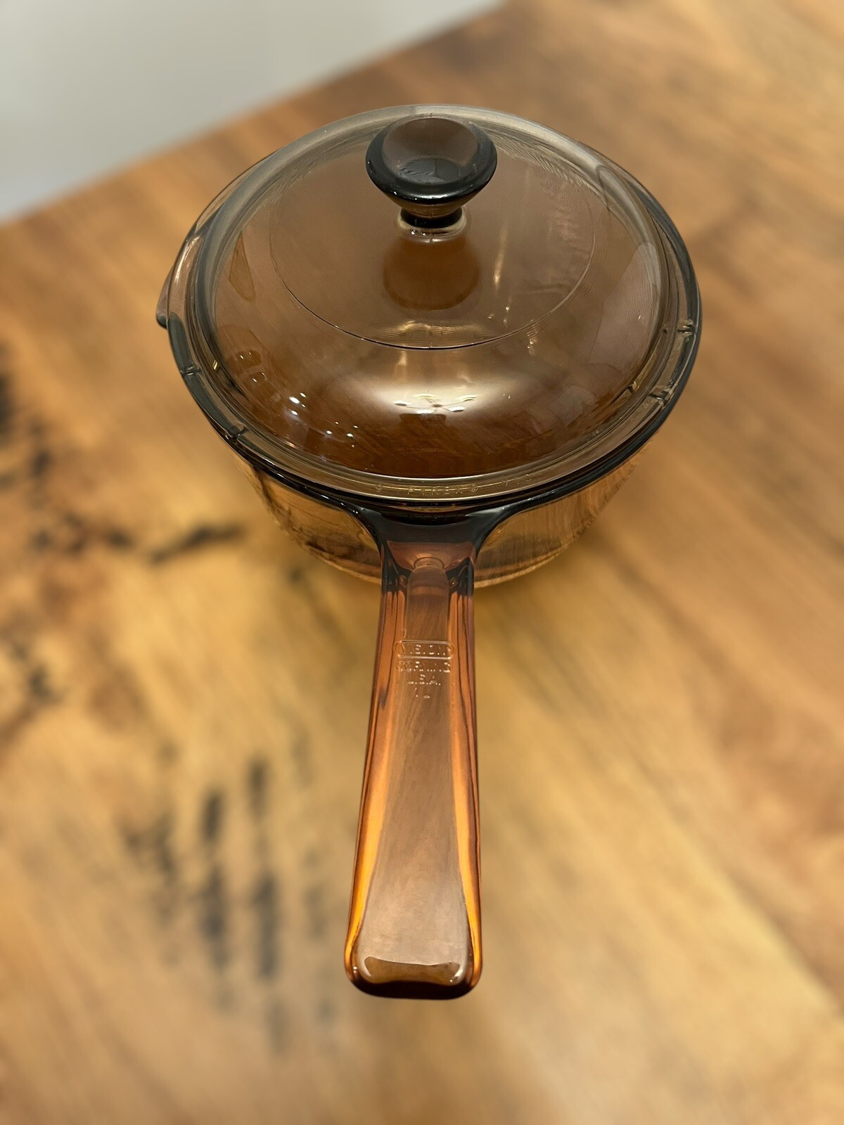 CORNING VISION AMBER 1 Quart 1 Liter Handle SAUCEPAN w/ Pour Spout & LID vintage