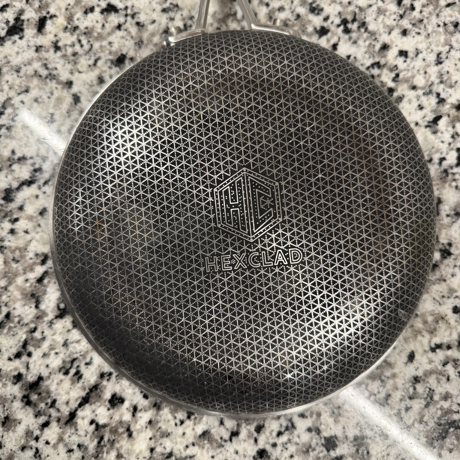 HexClad Hybrid Frying Pan Stainless Nonstick Skillet 8” Kitchen Chef Cook No Lid