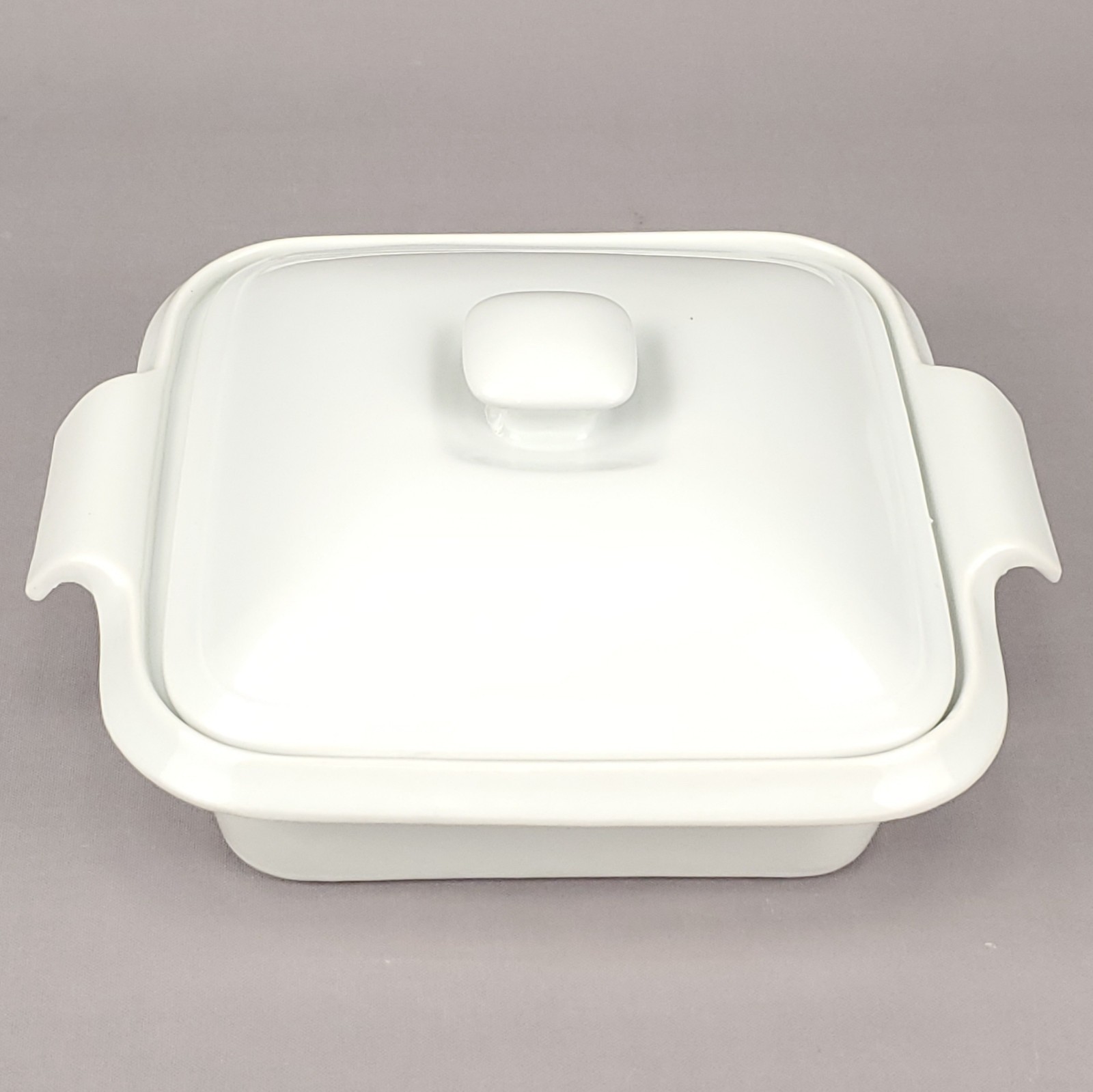 BIA Cordon Bleu Ceramic Covered Casserole Baking Dish 7″ x 7″ x 3″, White 1.5 qt