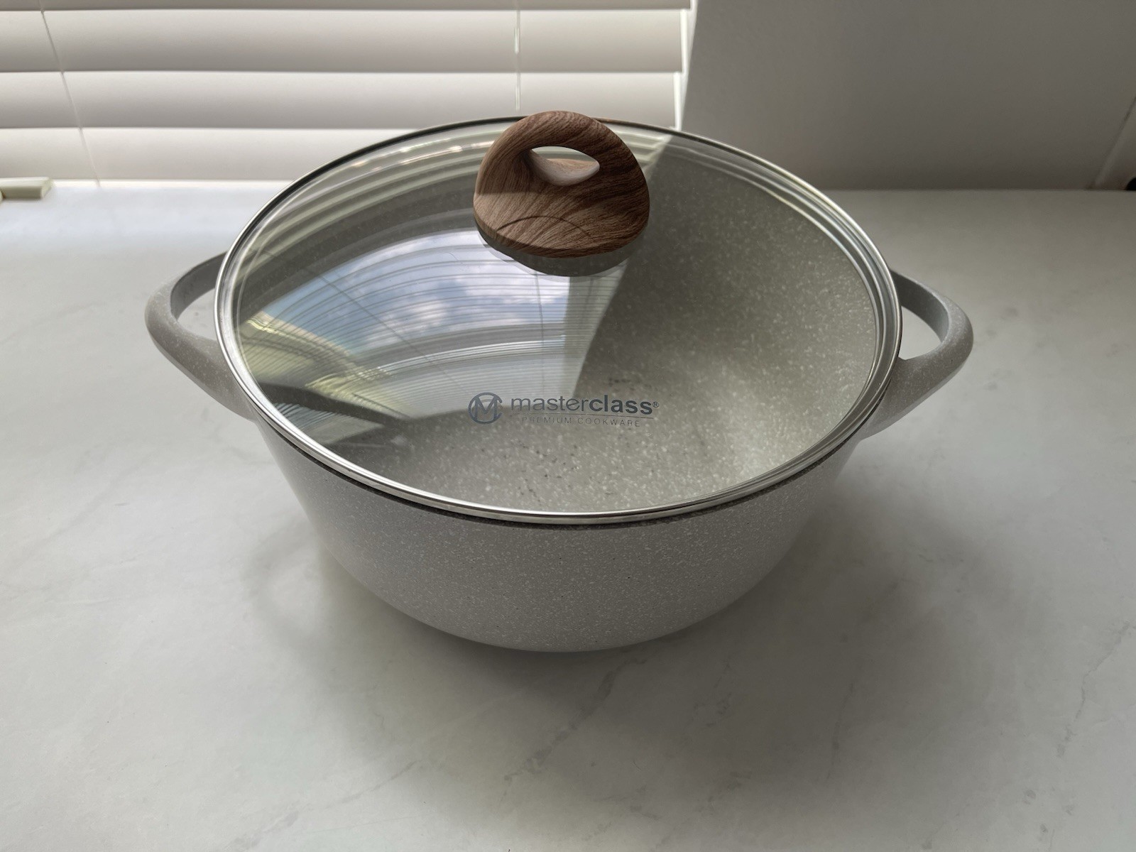 Masterclass Premium Cookware Collection 11″ Casserole Pan Pot 6.9 qt Speckled