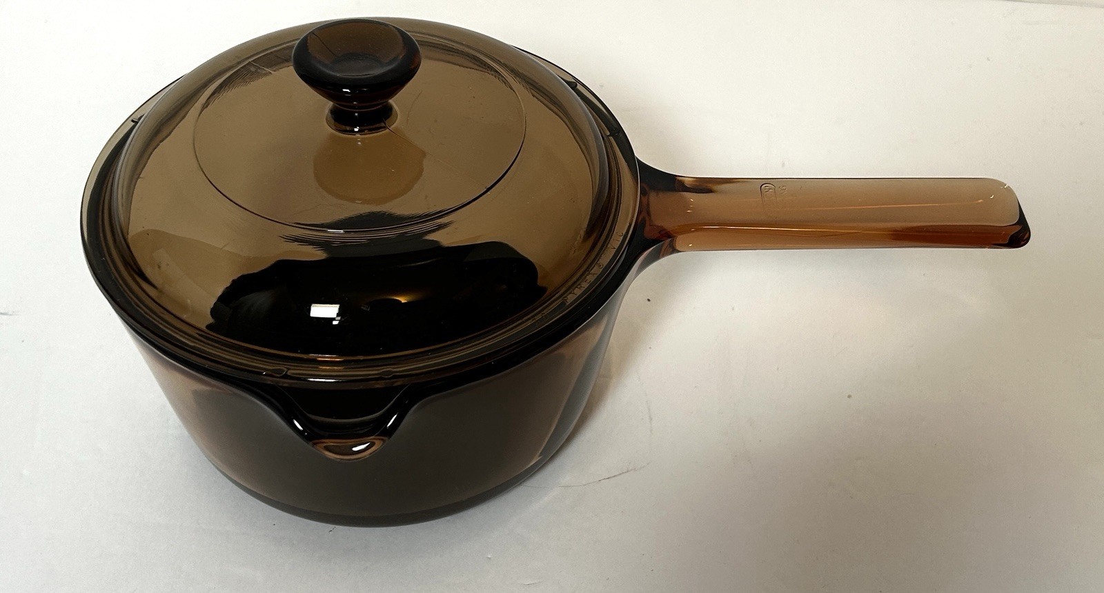 CORNING VISION Amber Glass 1 L Saucepan w Pour Spout & PYREX Lid Teflon USA