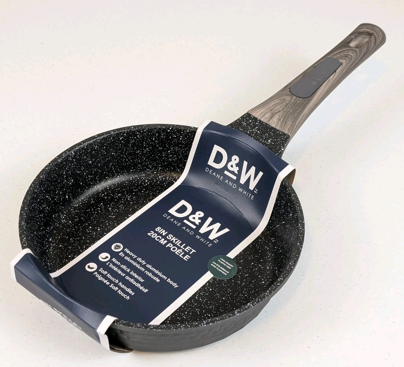 D&W 8″ Nonstick Frying Pan Skillet Black With Brown Handle – Deane & White New