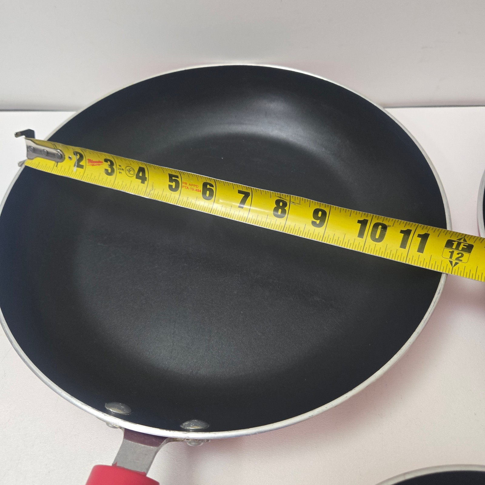 Nonstick Cookware Set 3-Piece Red Aluminum Stay-Cool Handles Skillets