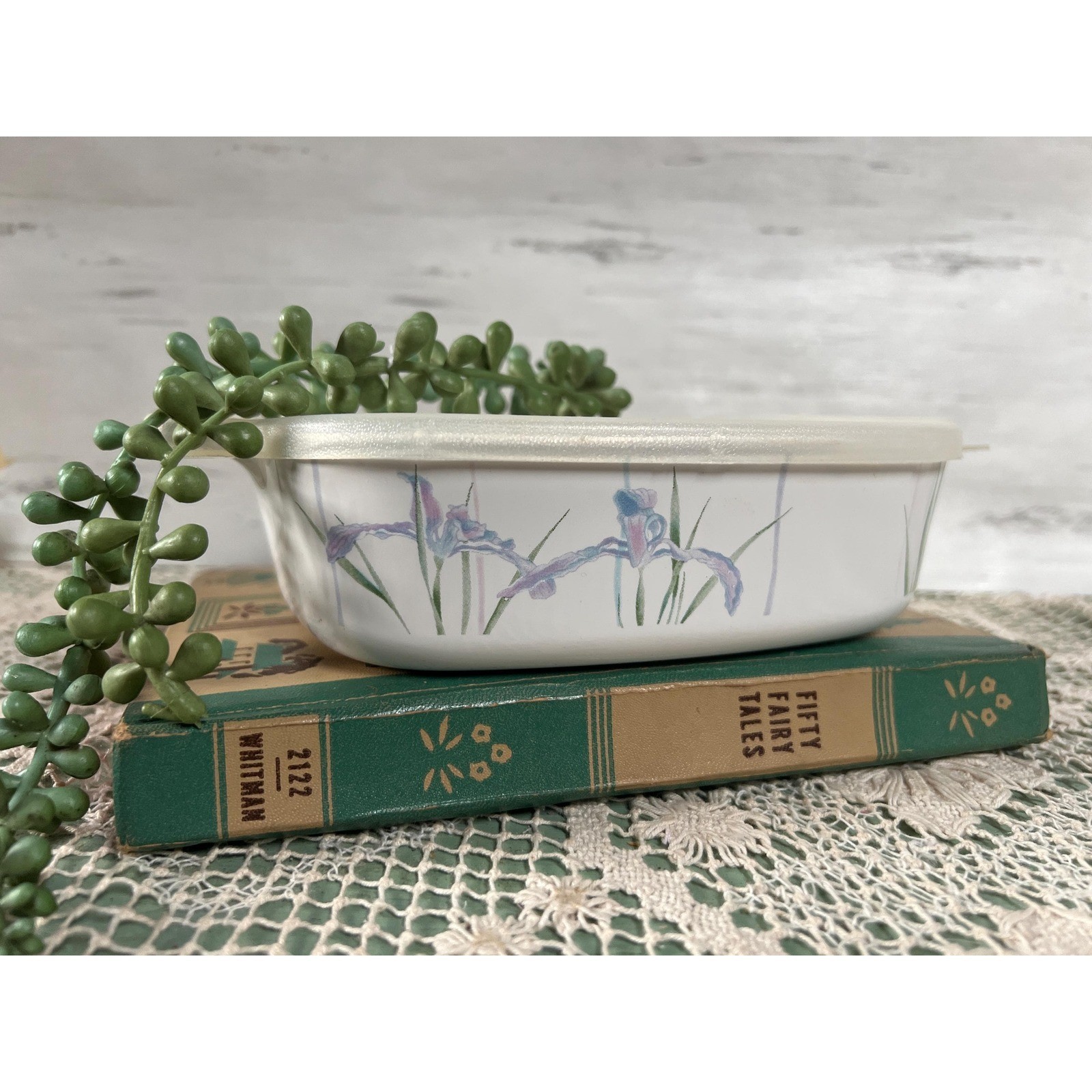 Corning Iris A-1-B with A 1 PC Plastic Lid 1 Liter Baking Dish