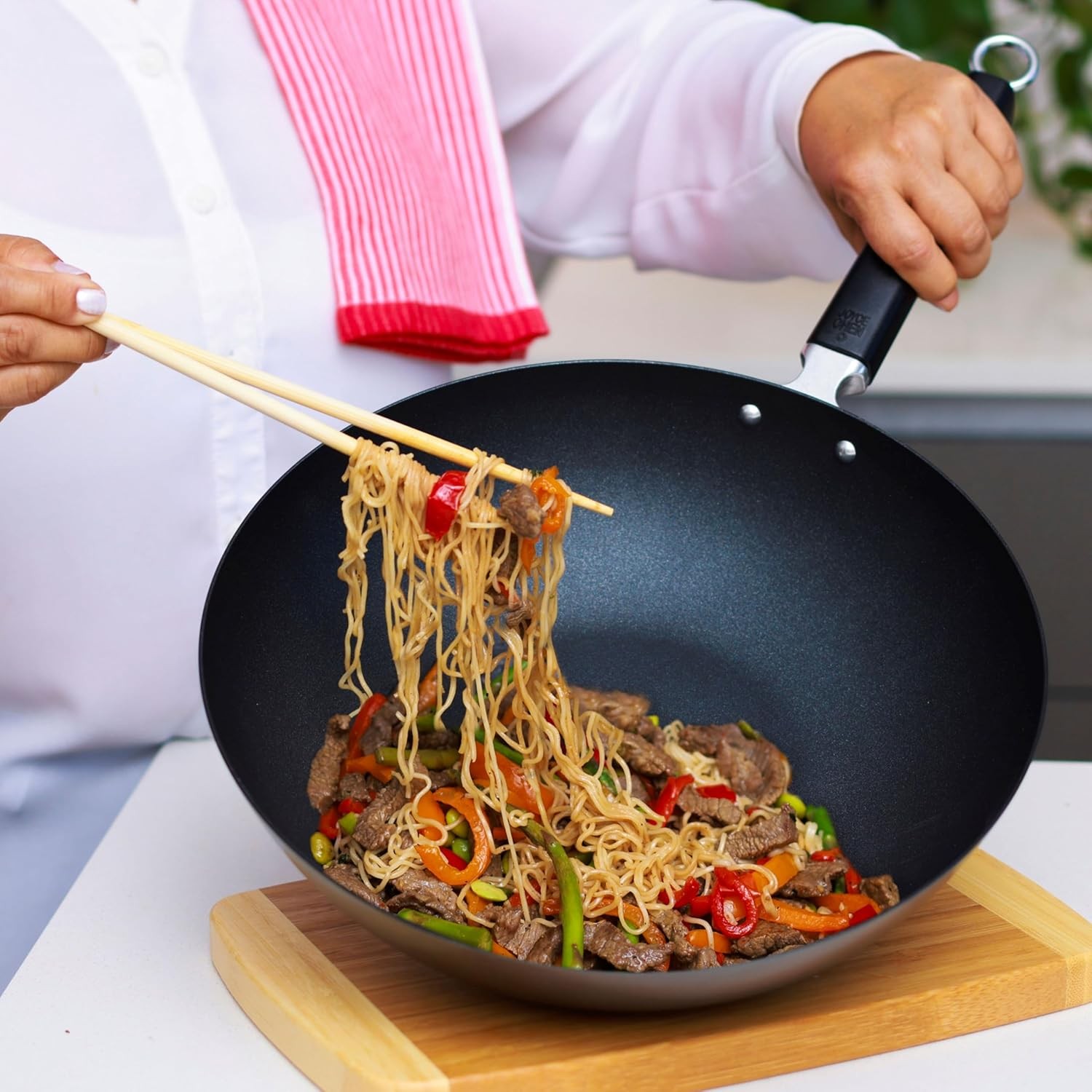 Professional Series 12-Inch Carbon Steel Excalibur Nonstick Stir Fry Pan with