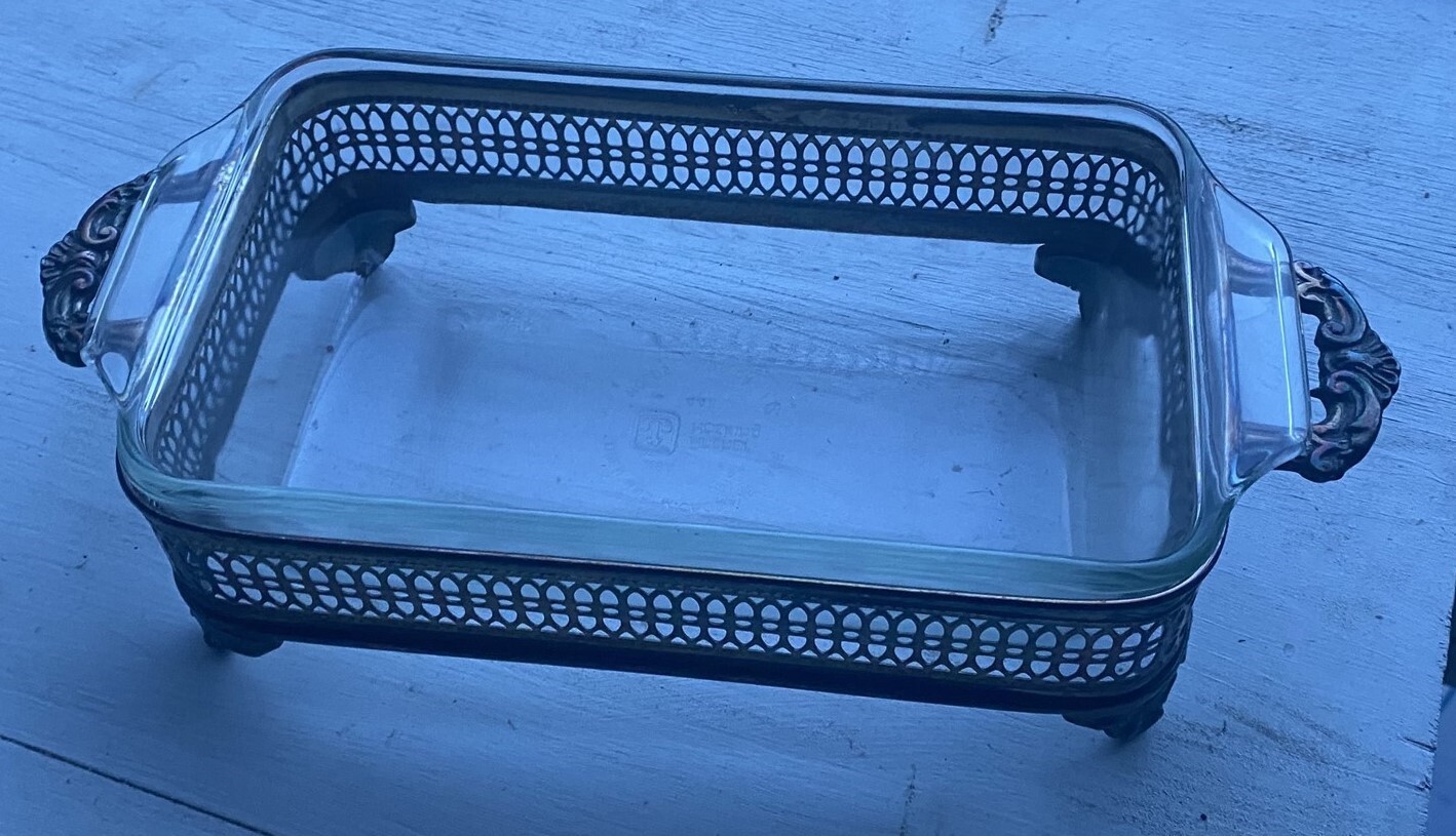 Anchor Hocking Clear Glass Baking Dish 1 Qt 6 x 9″ Casserole with Metal Carrier