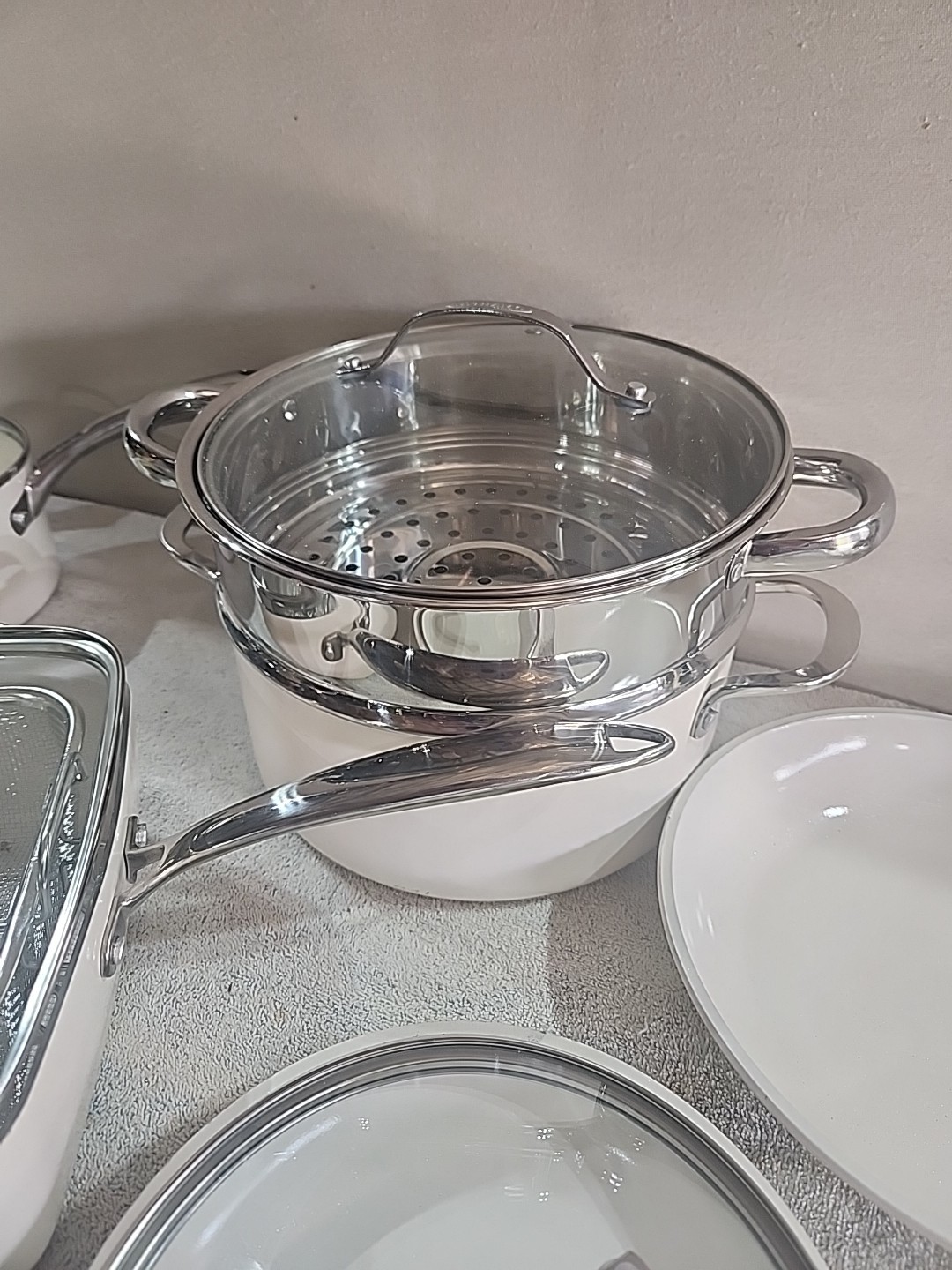Gotham Steel White/cream 13-piece Cookware Set