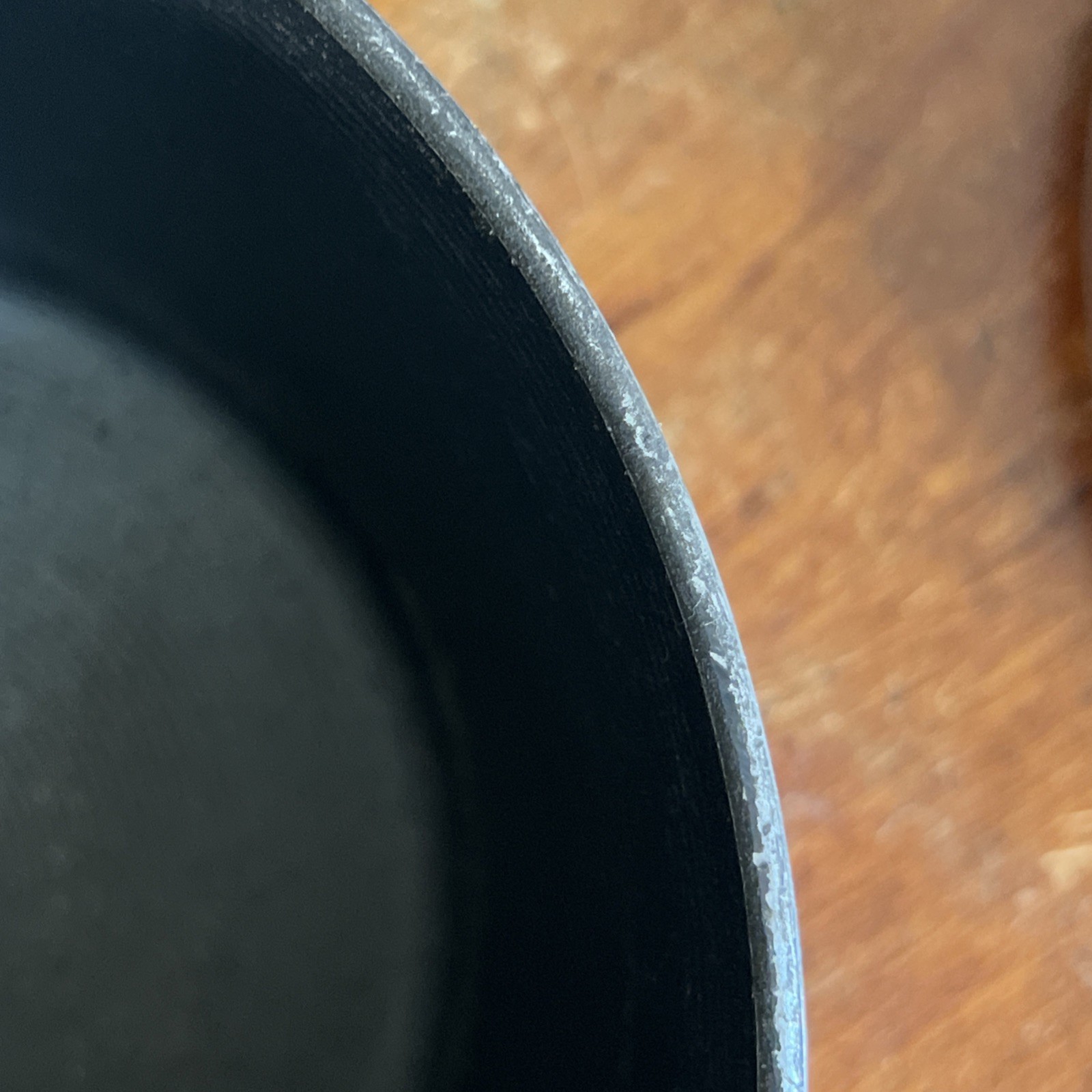 Circulon 2.5 Quart 2.4 L ~ Anodized Non-Stick Sauce Pan w/Lid ~Double Spout~READ