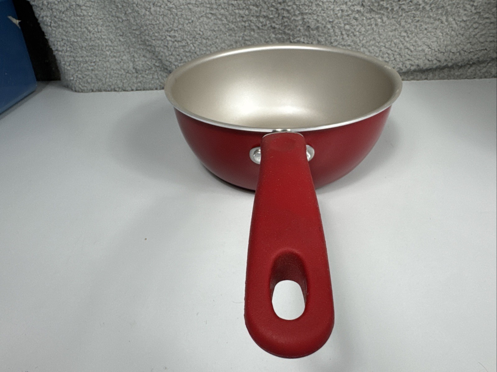 Rachael Ray Create Delicious 3qt Everyday Pan Red Shimmer 9” No Lid Excellent