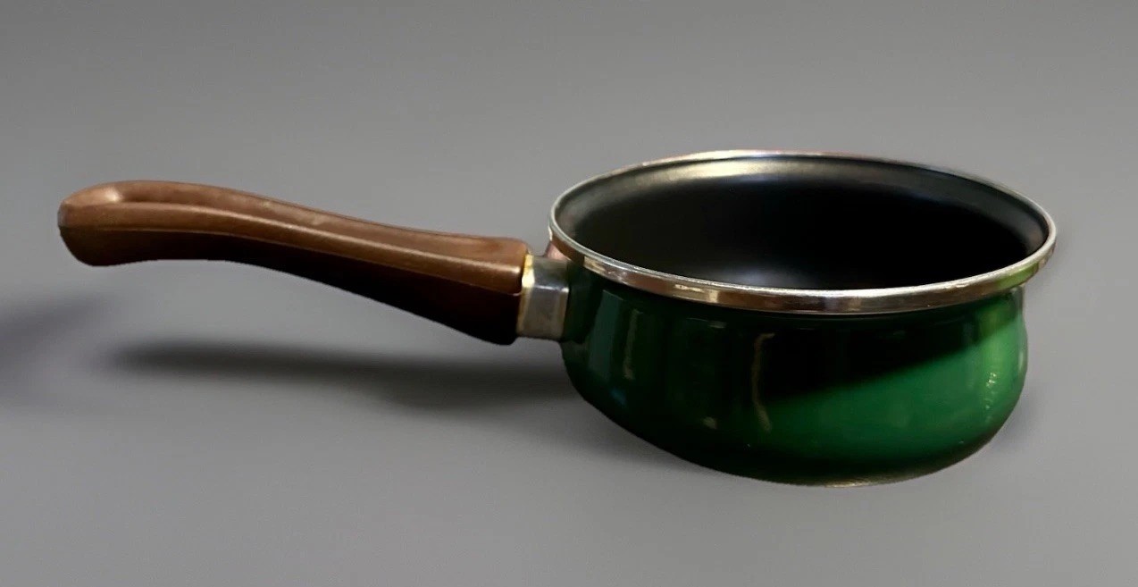 Encore 1 Quart Green Non Stick Pan Made in Spain Vintage Saucepan Even Heating