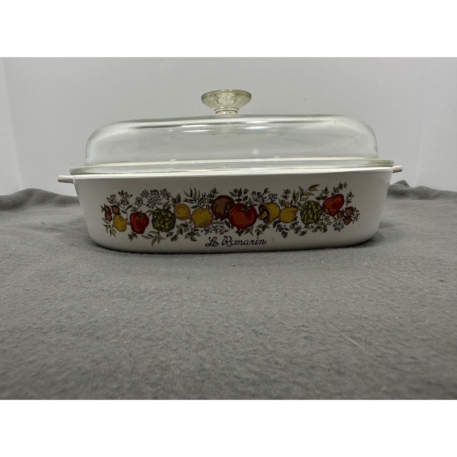 Vintage Corning Ware Spice O Life Le Romarin Casserole Dish with Glass Lid White