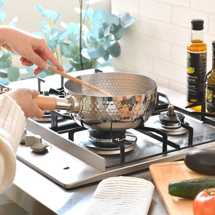 Yoshikawa Stainless Steel Snow Flat Pot One Handed Pot Mouth Scale Included