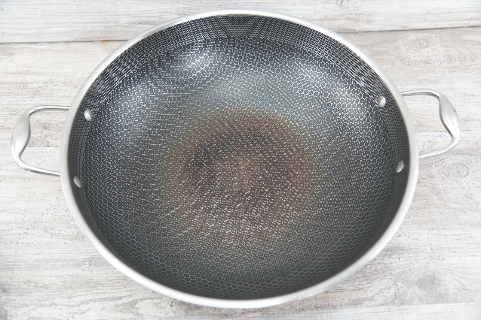 HexClad Hybrid 14″ in Wok with Stainless Steel Lid Nonstick Cookware #7549