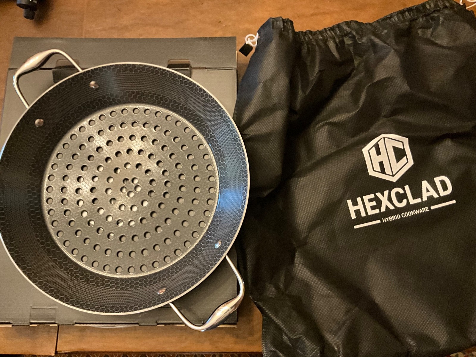 HexClad Hybrid Nonstick BBQ Grill Pan, Dishwasher-Friendly, BBQ and Oven-Safe Up