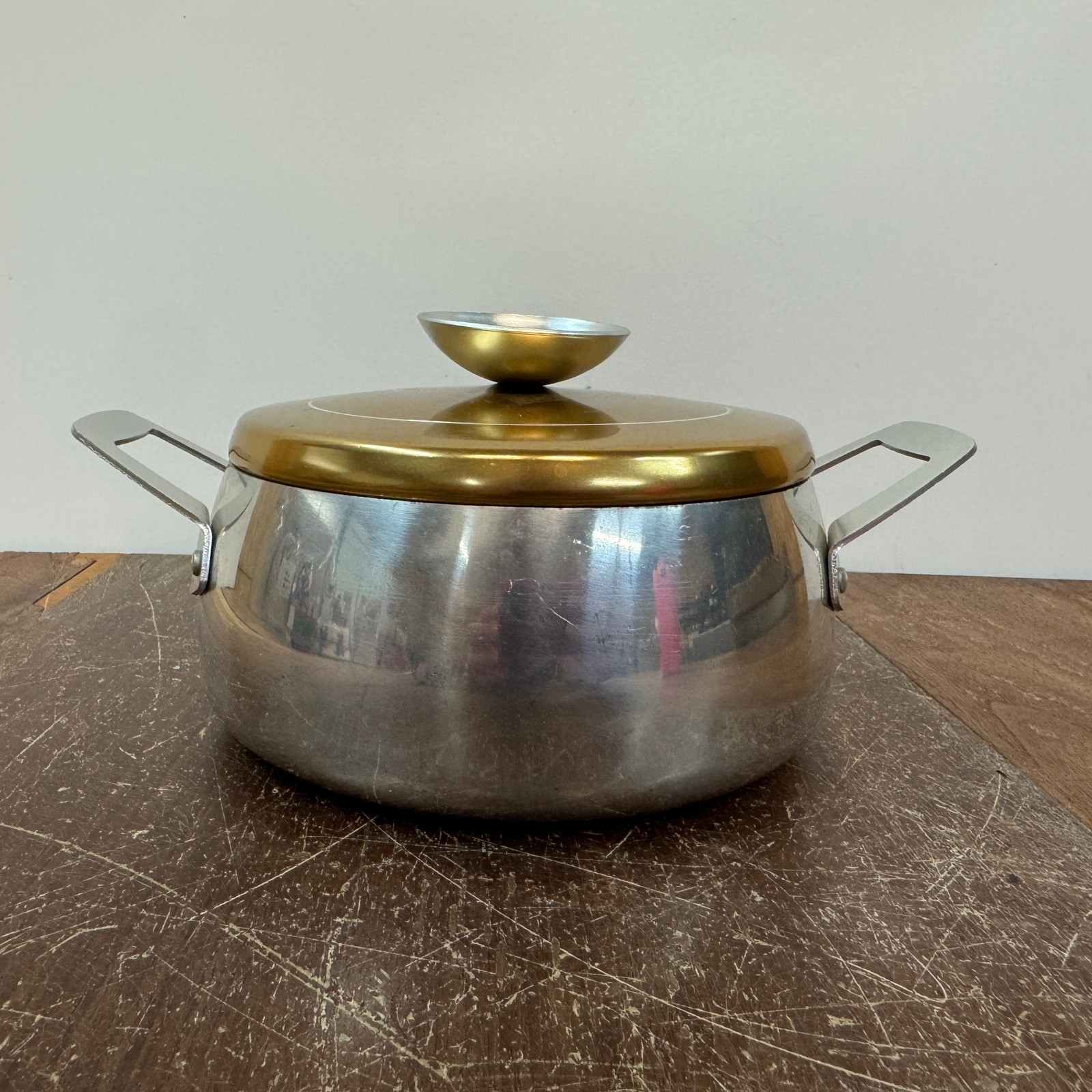 Vintage Regal Ware Aluminum Covered Dutch Oven Pot Pan Gold Silver Kitchenware