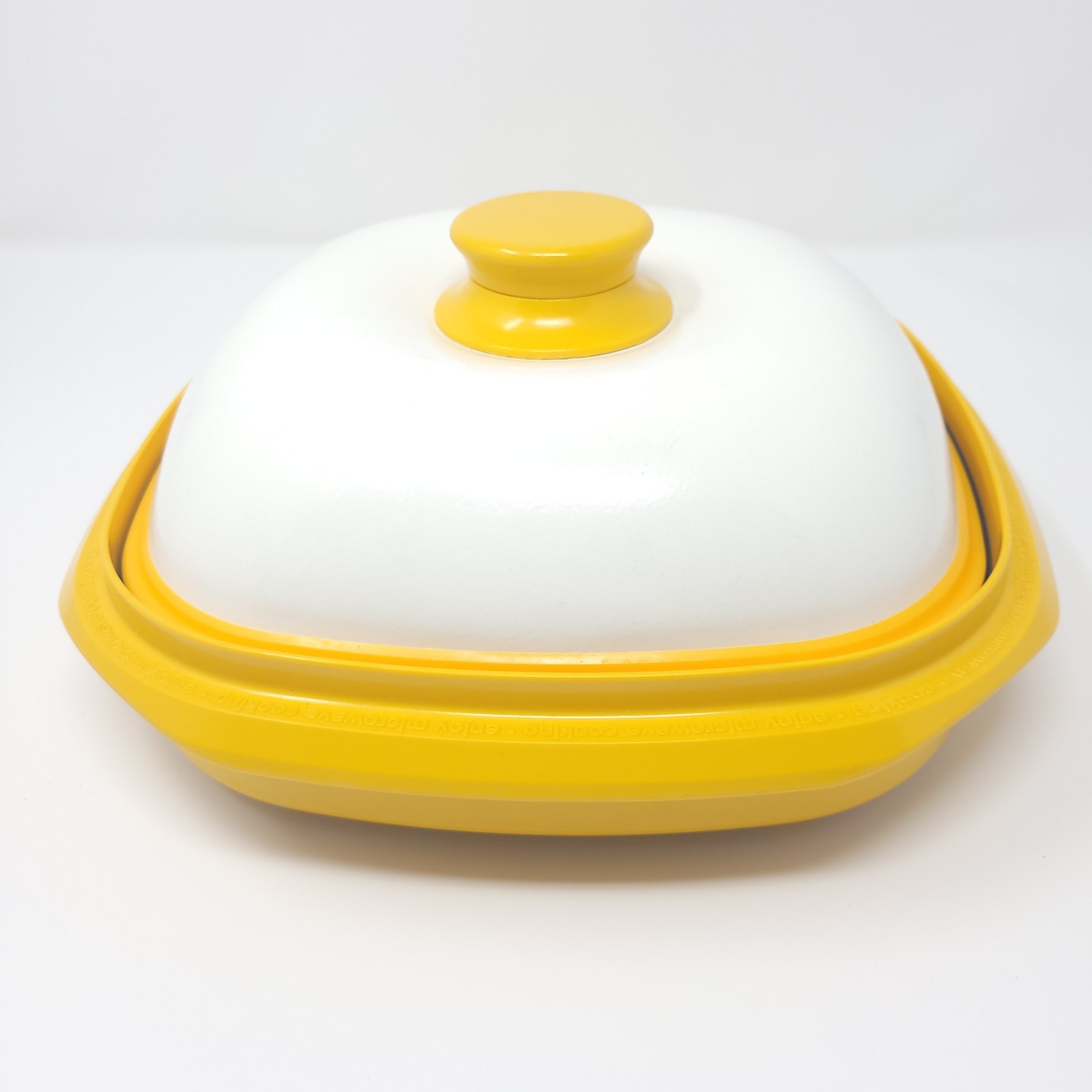 Range Mate 9×9 Nonstick Cooking Grill Pan Square Microwave Cooker Yellow/White