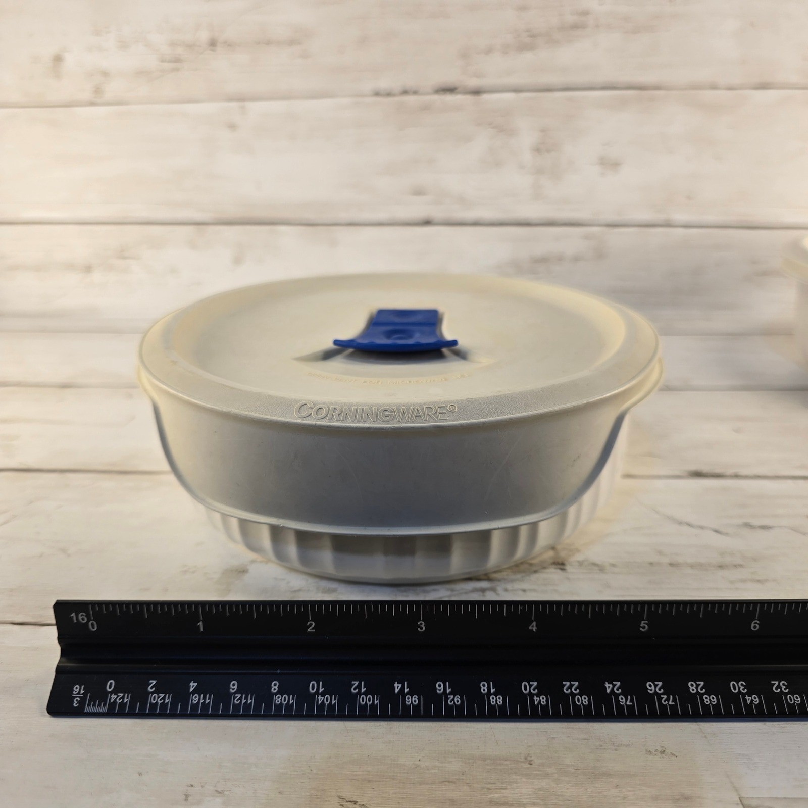 CorningWare French White Stoneware Bowl Set 16oz 24oz with Vented Lids 2pc
