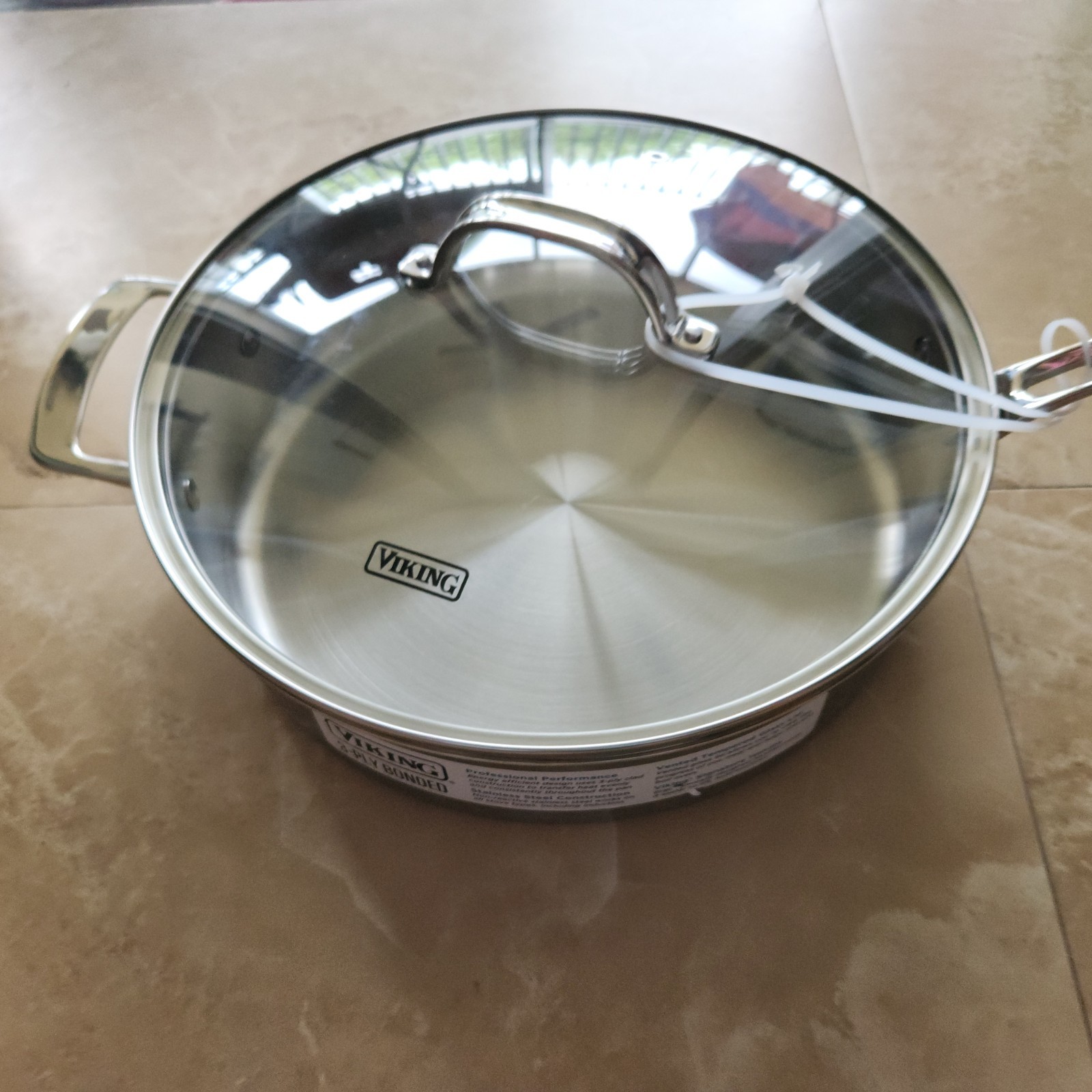 Viking 3-Ply 18/8 Stainless Steel Saute Pan Glass Lid- 5.25 Qt/4.9 L- NWT!