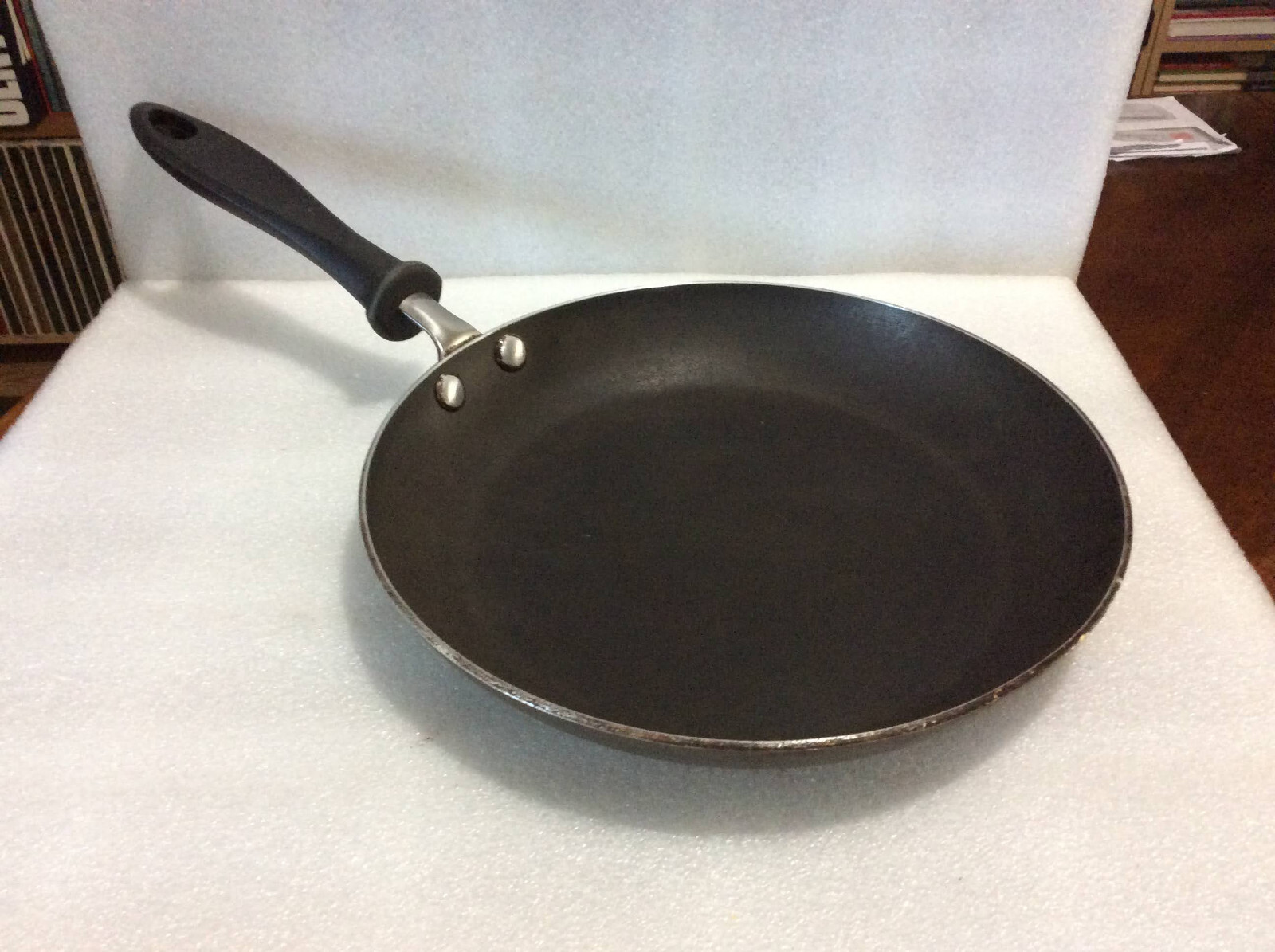 Farberware Frying Pan 10 Inch Black Classic Aluminum Non-Stick Handle