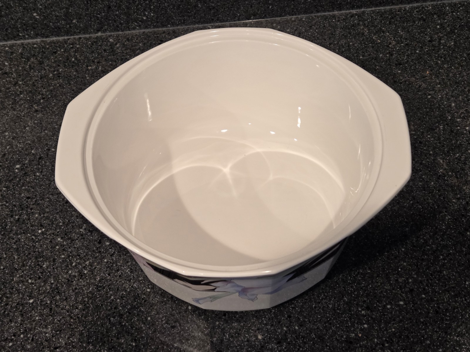 MIKASA FIRE & ICE AA004 CHARISMA BLACK 2 1/4 QUART COVERED CASSEROLE