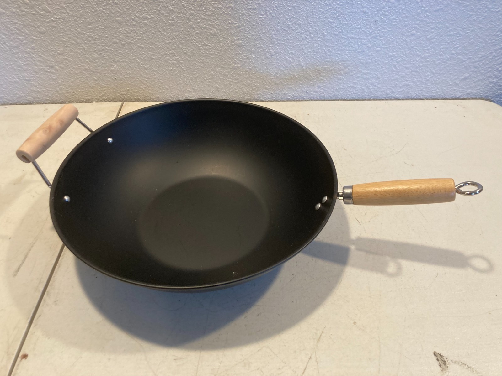 Mainstays 13.75″ Non-Stick Wok Pan