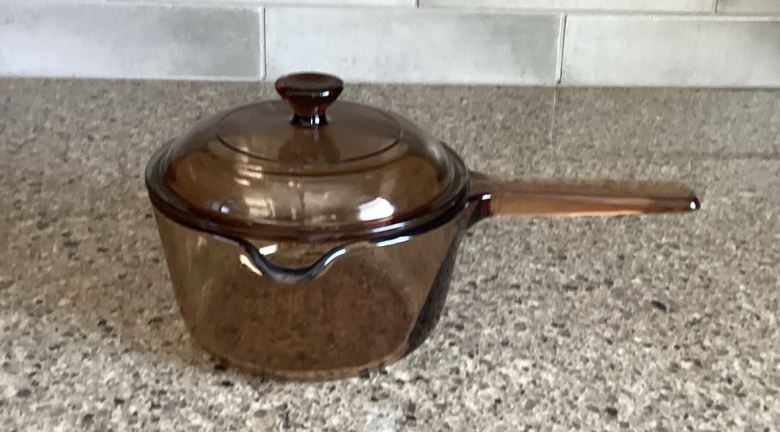 Corning Vision Ware Amber 1 Liter Sauce Pan Pot With Pour Spout & Lid USA