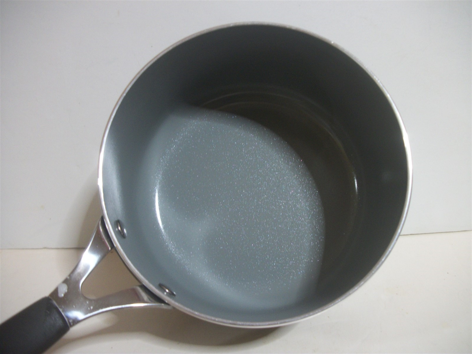 Food Network Saucepans 1 1/2 Qt, 2 1/2 Qt w Glass Lids Non Stick Graphite