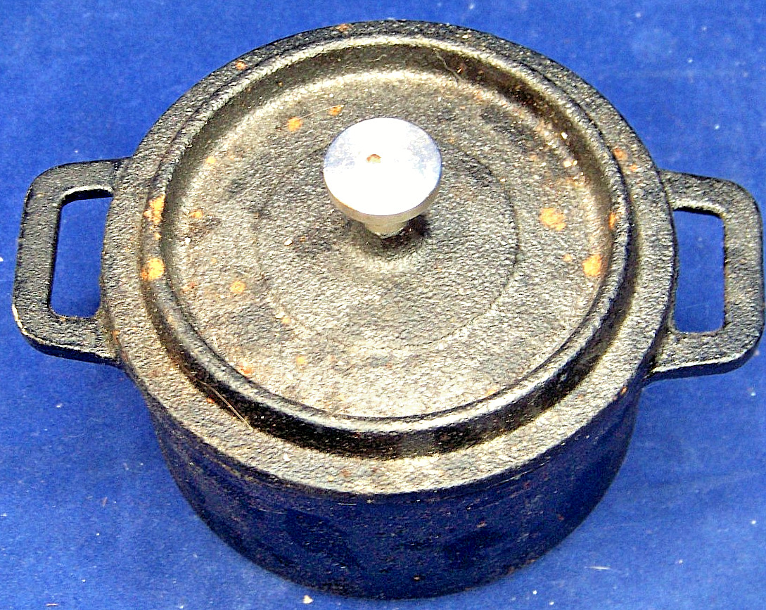 Ecolution Oven-To-Table Mini Cast Iron Cookware 8oz.Casserole w/Lid pre-seasoned
