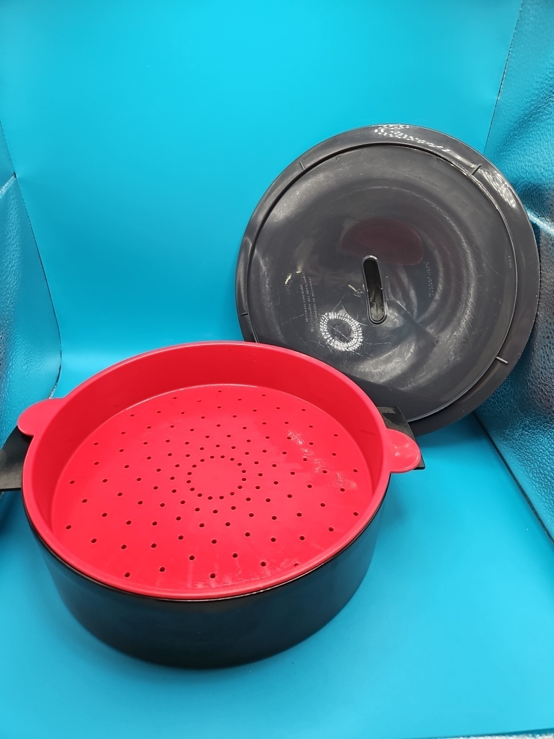 Tupperware Microsteamer 9″ black red microwave steamer cooker veggies rice 3 pc
