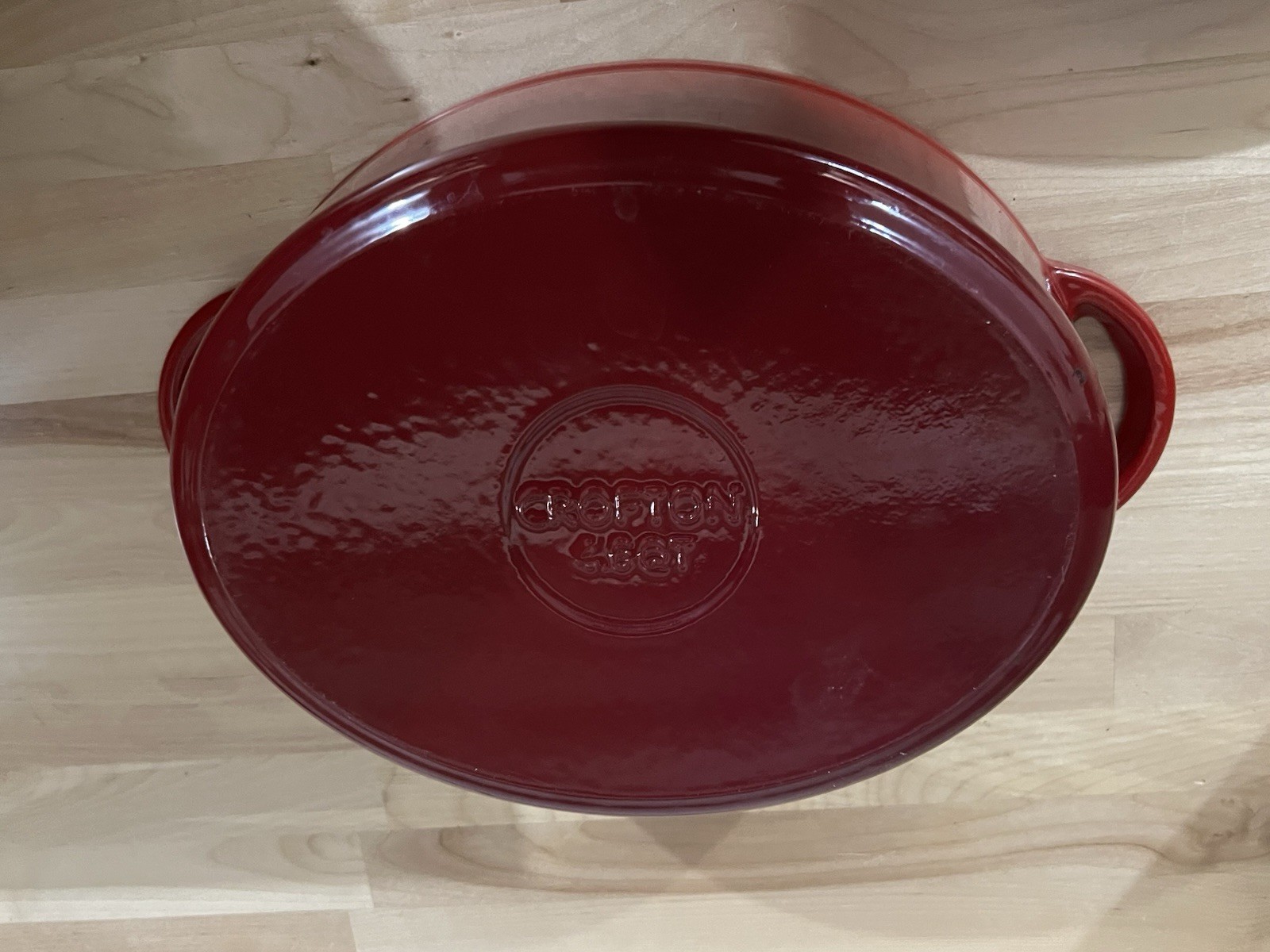 CROFTON Dutch Oven CAST IRON Red ENAMEL 4.6 QT Oval Stock Pot with Lid