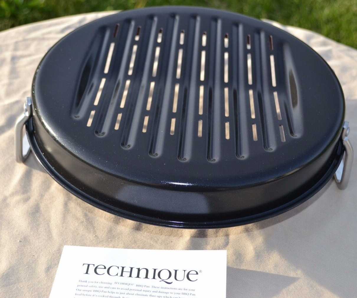Technique 12″ Round BBQ Pan with Ceramic Non Stick – Eggplant